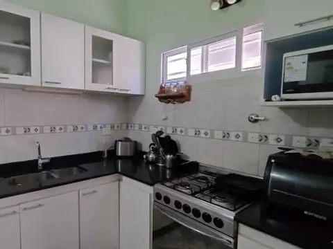 Depto Tipo Casa 3 ambientes con 2 baños