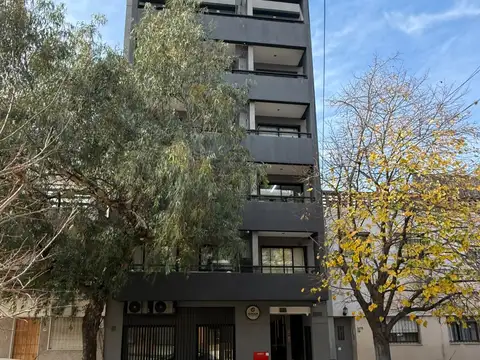 1 MONO AMBIENTE CON PATIO