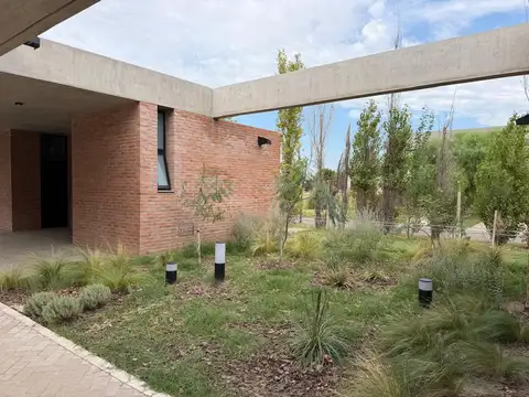 Departamento en Alquiler en Fisherton, $ 1.200.000