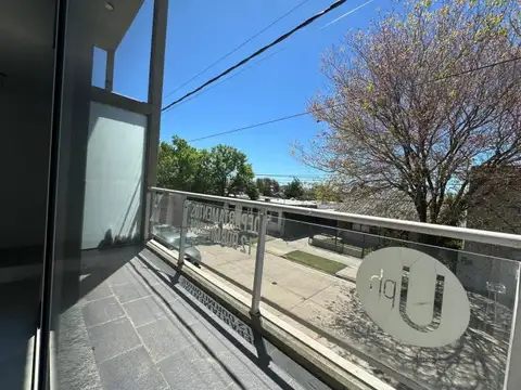 Belgrano 2531 U16  - VENTA Departamento Dúplex 2 Dormitorios con Cochera