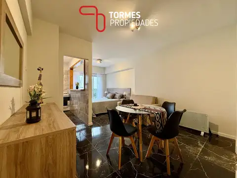 VENTA Departamento 1 ambiente reciclado con balcón al frente en zona Paseo Aldrey, Mar del Plata