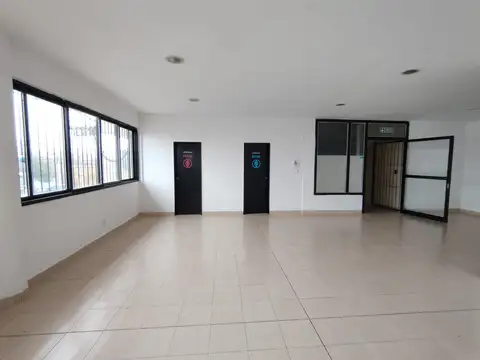 Local en Alquiler en Villa Gobernador Galvez, $ 950.000