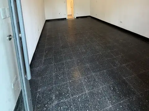 Local en Alquiler en Quilmes Oeste, $ 700.000