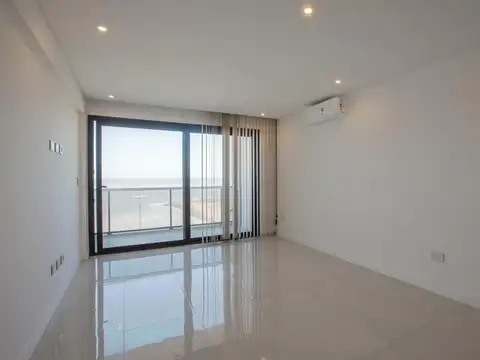 VENTA Departamento a estrenar frente al mar Av. Felix U. Camet al 2500