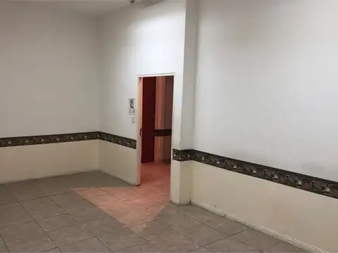 LOCAL - ALQUILER - MONTSERRAT - 300 M2