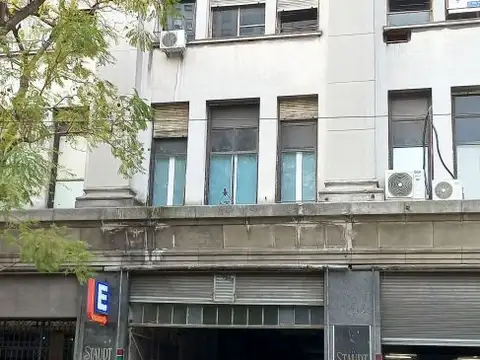 Bernardo de Irigoyen 300, Piso 4