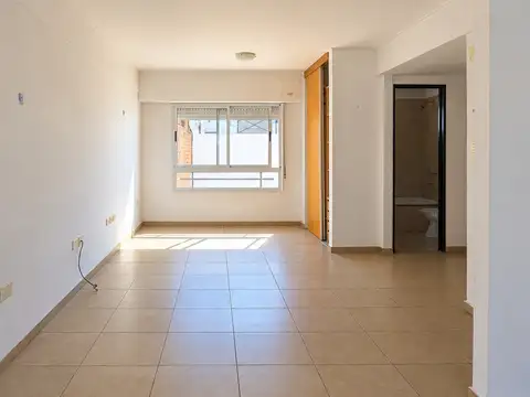 Departamento en Alquiler en Plaza Paso, $ 470.000