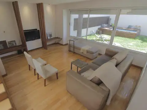 Casa en Venta en República De La Sexta, USD 350.000