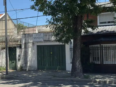 Terreno en Venta en Azcuenaga, USD 140.000