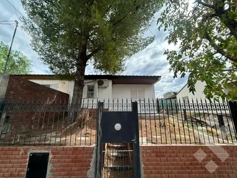 Casa en Venta en Neuquen, USD 130.000