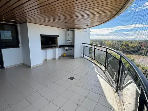Departamento en Alquiler de 3 dormitorios