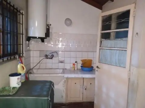 Casa en Venta con 4 cocheras