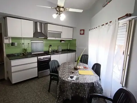 Depto Tipo Casa en Venta de 4 ambientes