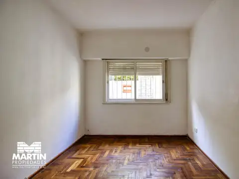 Casa Dúplex en venta en Martinez 3 ambientes, con patio y cochera. Lindo entorno.