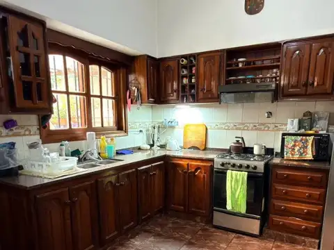 CASA EN VENTA GONZALEZ CATAN