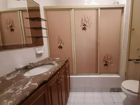 Departamento 4 ambientes con 2 baños