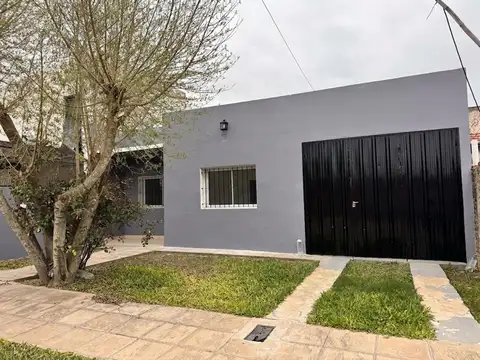 CASA EN VENTA EN ZONA NORTE A 30M DE LA AV ALEM