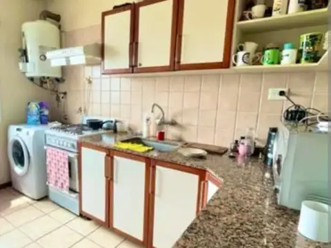 Hipólito Irigoyen 800, Piso 7°