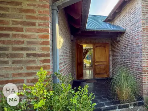 Casa 6 ambientes con 3 baños