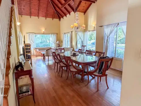 Casa en Venta al Este