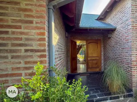 Casa 6 ambientes con 3 baños