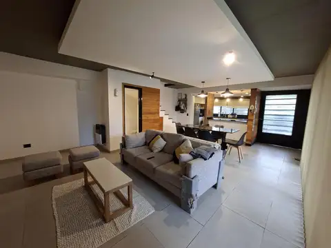 Depto Tipo Casa en Venta de 2 dormitorios