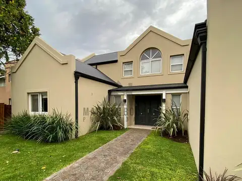 Casa en Venta de 4 dormitorios