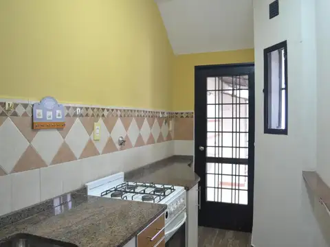 PH 3 Ambientes en Venta - Paternal Villa General Mitre - con amplio patio aterrazado