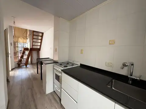 Depto Tipo Casa 2 ambientes con 1 baño