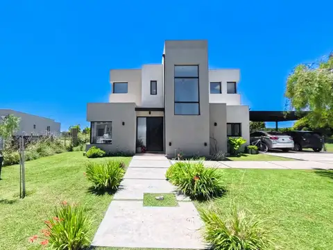 Casa en Venta de 4 dormitorios