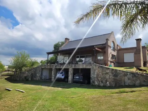 VENTA CASA 3 DORM+PILETA FALDA DEL CARMEN CORDOBA