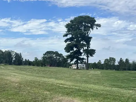 BARRIO  LOS PINARES CLUB DE CAMPO