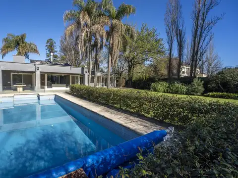 Casa en Venta en Manuel Alberti, USD 990.000