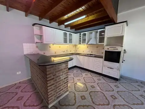 Depto Tipo Casa en Alquiler de 2 dormitorios