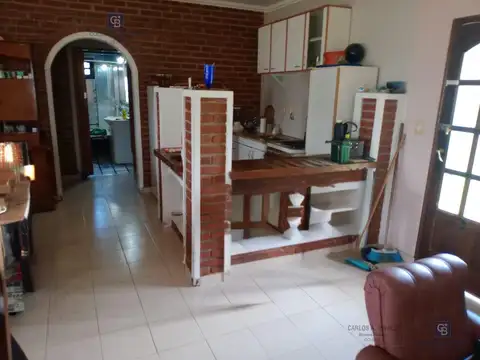 Casa en Venta con 3 cocheras