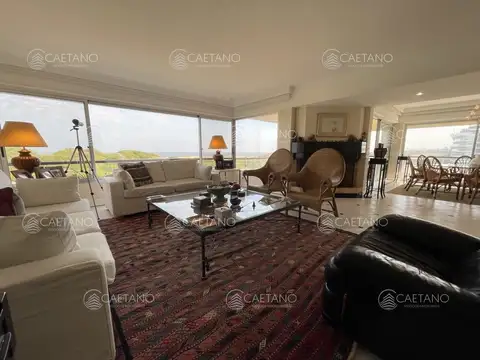 Departamento en Alquiler Temporal en Playa Brava, USD 35.000