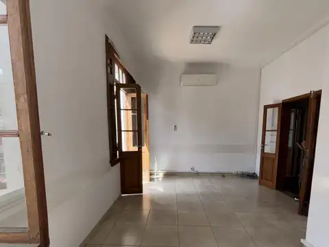 Oficina en alquiler en el centro de la ciudad de Comodoro