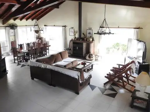 Casa en Alquiler de 6 dormitorios