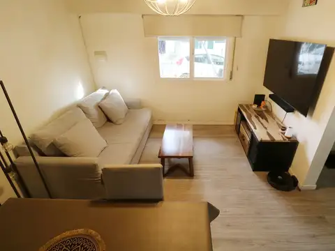 Depto Tipo Casa 2 ambientes con 1 baño