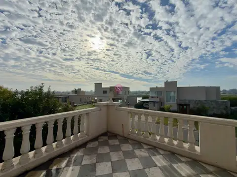 Casa en Venta al Noroeste