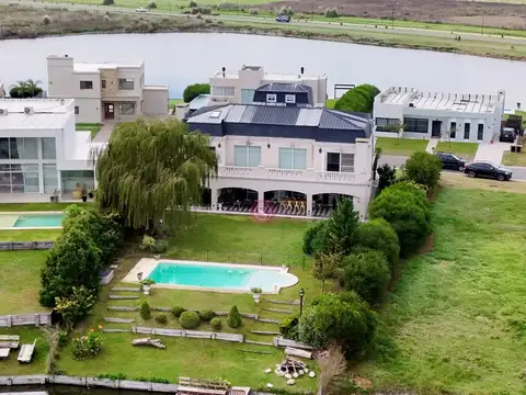 Casa en Venta en San Sebastián, USD 560.000
