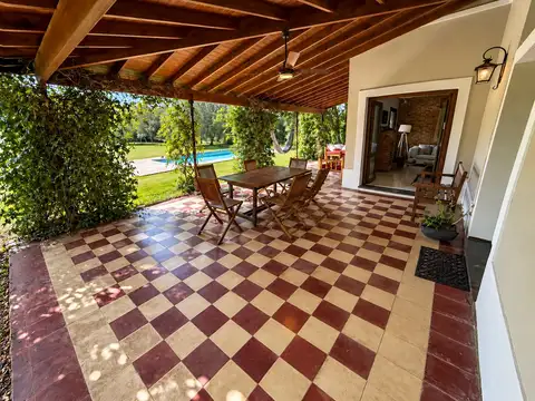 Casa en Alquiler en Exaltación de la Cruz, $ 2.000.000