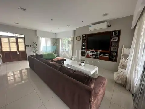 Casa my amplia y cómoda con pileta Enero y Febrero .