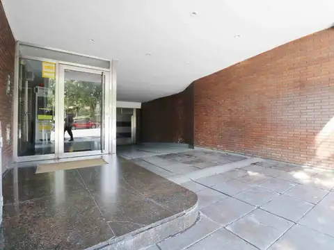 Avenida Coronel Díaz 2400