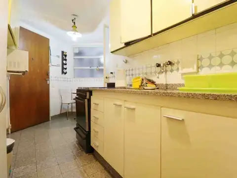 VENTA DPTO EN AV CORONEL DIAZ CON VISTA A LA PLAZA