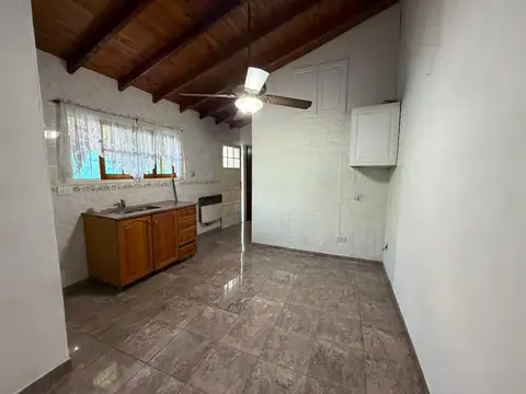 Casa en Alquiler de 1 dormitorio