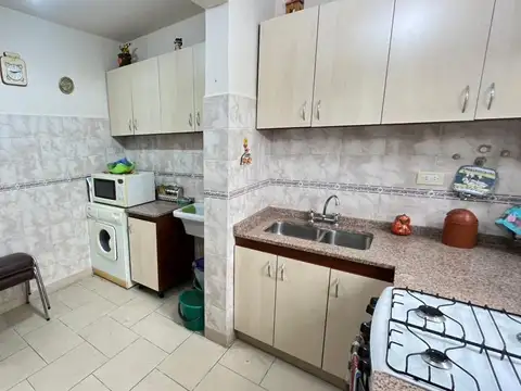 Depto Tipo Casa 2 ambientes con 1 baño