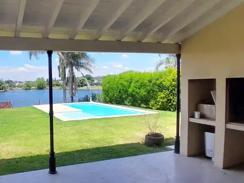 Casa en Alquiler de 3 dormitorios