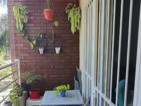 3 ambientes con balcon cochera apto credito