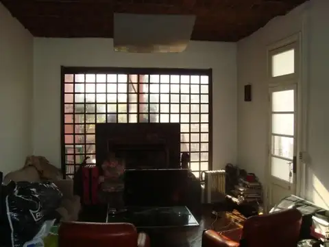 Galpon en Venta en Abasto, USD 370.000